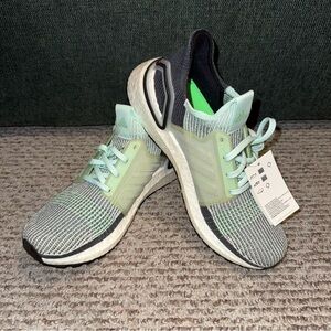 WOMEN’S ADIDAS ULTRABOOST 19 GRAY AQUA BLUE RUNNING SHOES NEW 8.5